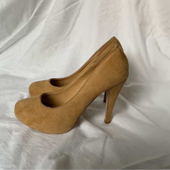 Roman UK Brand Like New Suede Bridge Heels 8.5 size - Picture 12 of 12